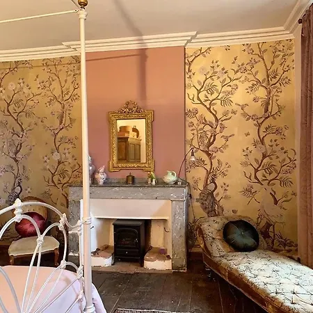 Bed and breakfast Chateau Mas De Pradie Fountain View Foissac (Aveyron)