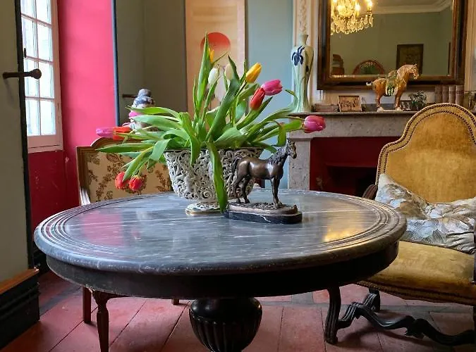 Chateau Mas De Pradie Fountain View Foissac (Aveyron)