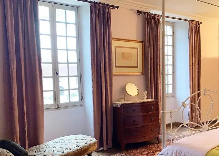 Chateau Mas De Pradie Fountain View