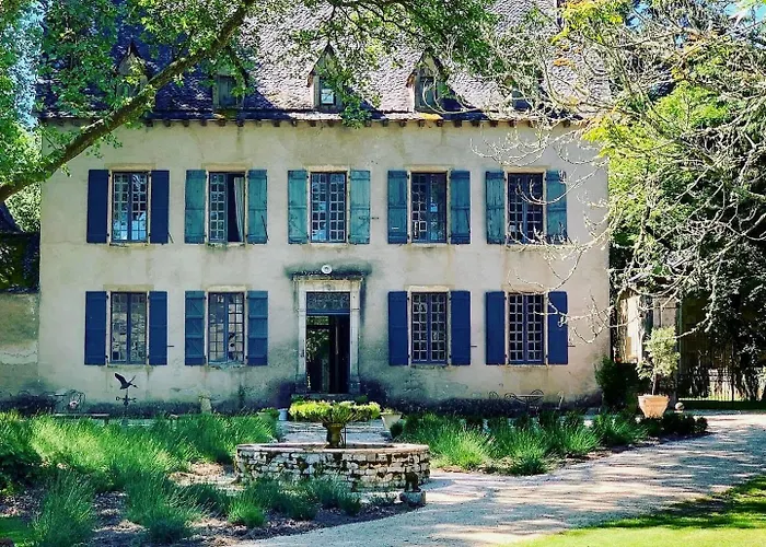 فندق مبيت وإفطار Chateau Mas De Pradie Fountain View Foissac (Aveyron)