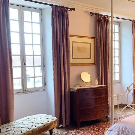 Chateau Mas De Pradie Fountain View